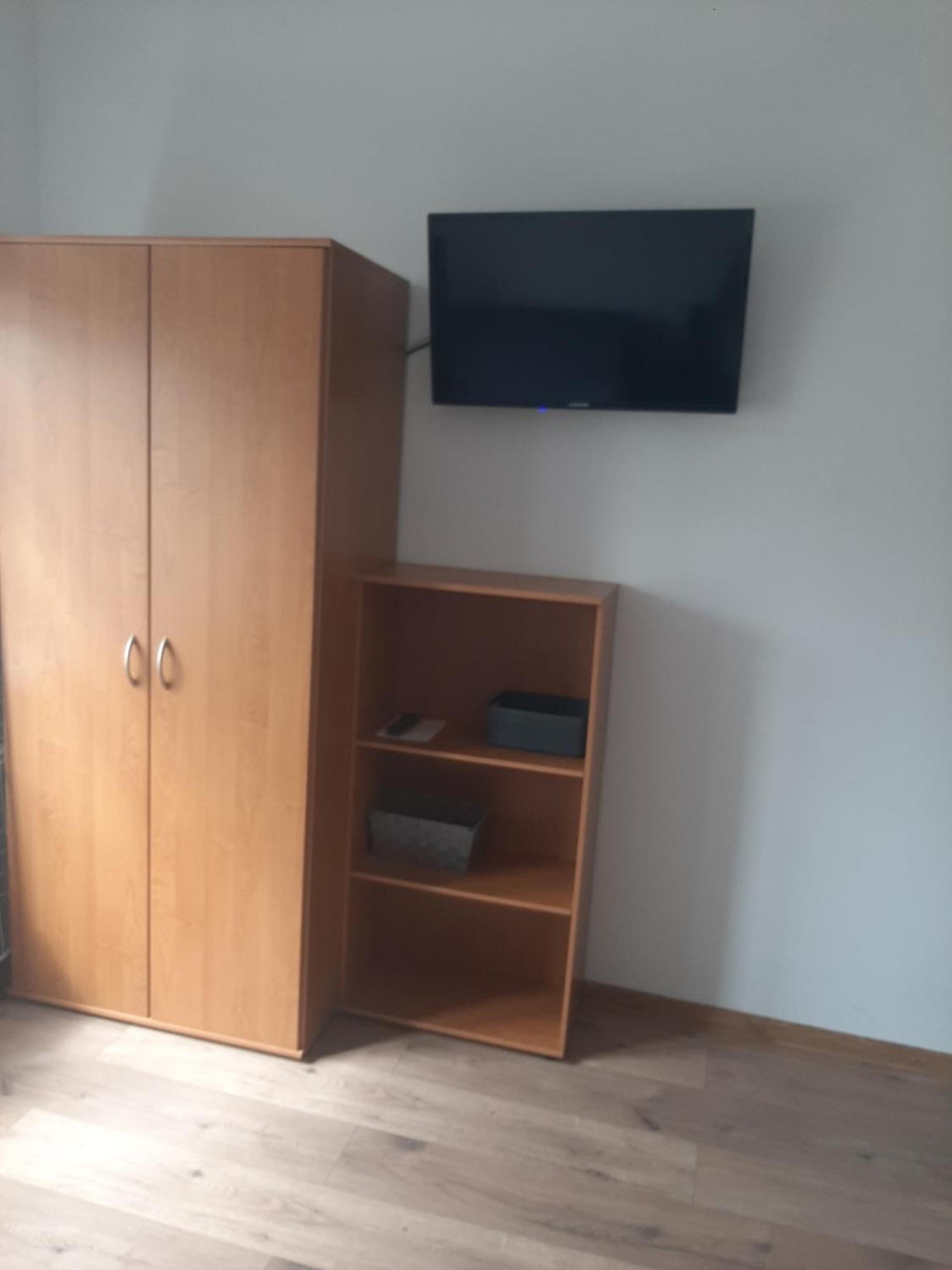 Apartamenty Marco 3-Bis- Przy Dworcu-Stare Miasto-Super Wi Fi คราคูฟ ภายนอก รูปภาพ